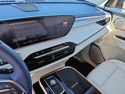 New 2026 Buick Enclave Avenir w/ Super Cruise Package image 17