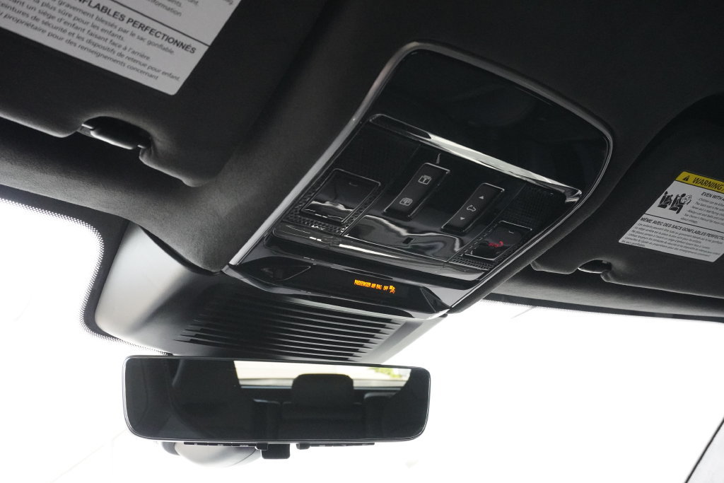 New 2026 Land Rover Range Rover Sport SV AWD/4WD image 16
