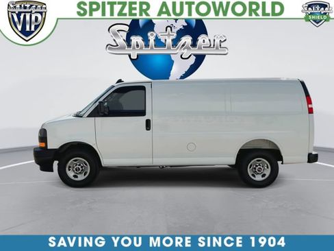 Used 2025 GMC Savana 2500 w/ Driver Convenience Package RWD image 6