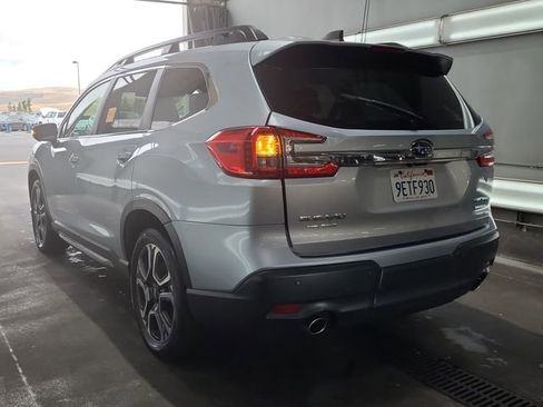 Used 2023 Subaru Ascent Limited AWD/4WD image 3