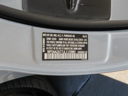 Used 2018 Porsche Panamera 4 AWD/4WD image 53