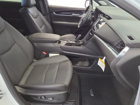 New 2026 Cadillac XT5 Premium Luxury w/ Driver Assist Package AWD/4WD image 16