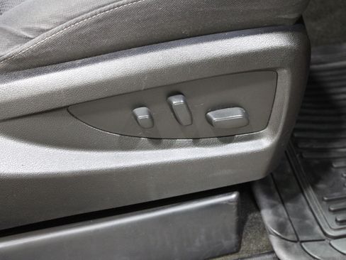 Used 2018 Chevrolet Silverado 1500 LT image 28