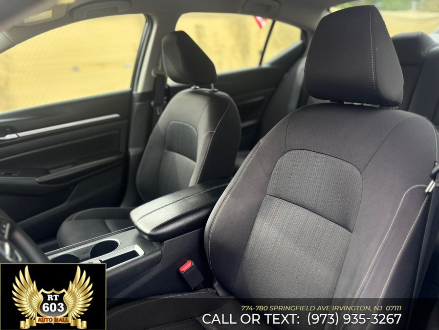 Used 2022 Nissan Altima 2.5 SV FWD image 17