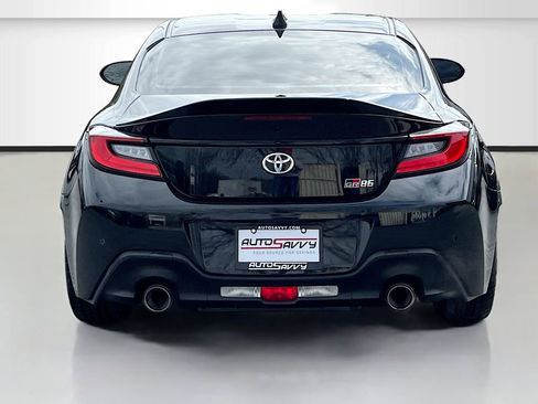 Used 2025 Toyota GR86 Premium w/ ALL Weather Mat Package (TMS) RWD image 6