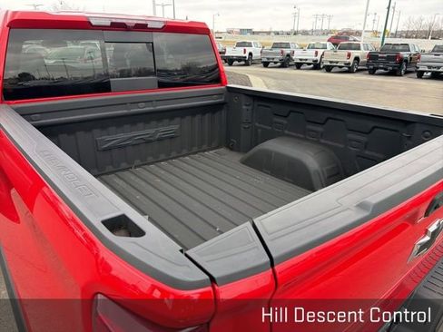 Used 2024 Chevrolet Silverado 1500 ZR2 image 32