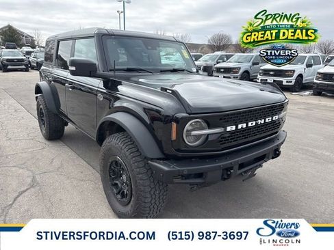Used 2023 Ford Bronco Wildtrak image 1