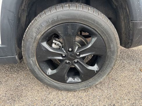 Used 2018 Jeep Compass Altitude w/ Popular Equipment Group image 19