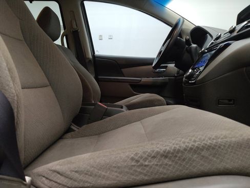 Used 2016 Honda Odyssey SE image 21