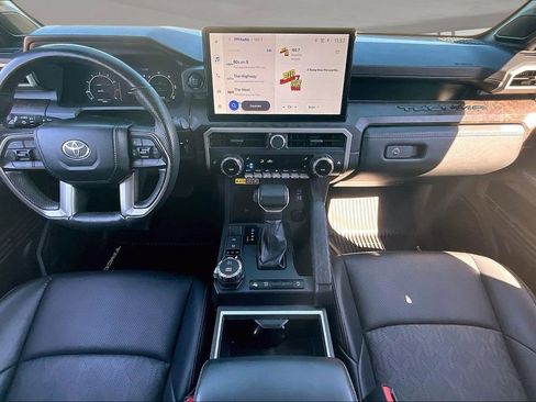 Used 2024 Toyota Tacoma Limited w/ Limited Package (LT) image 8