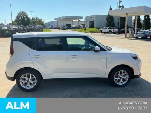 Used 2025 Kia Soul LX w/ LX Technology Package FWD image 7