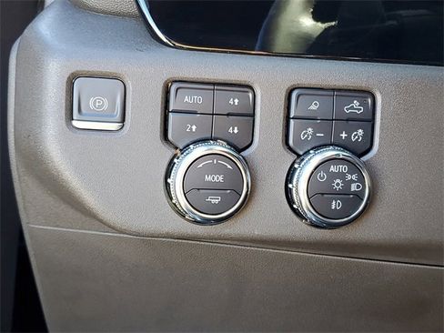 Used 2023 GMC Sierra 1500 SLT w/ SLT Premium Package image 20