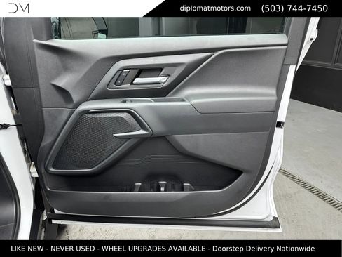 Used 2024 Chevrolet Silverado EV W/T AWD/4WD image 27
