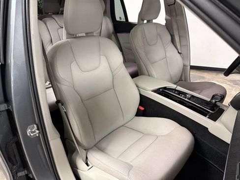 Used 2020 Volvo XC90 T5 Momentum AWD/4WD image 70