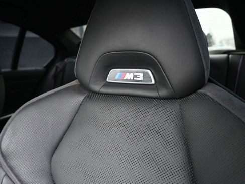 Used 2022 BMW M3 Competition w/ M Carbon Exterior Package AWD/4WD image 19