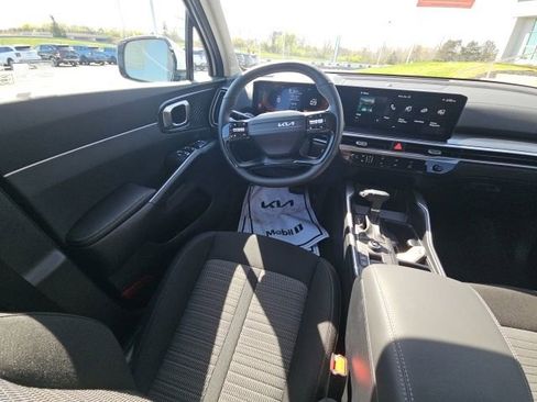 New 2026 Kia Sorento LX FWD image 23