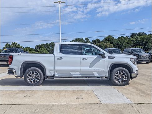 New 2026 GMC Sierra 1500 SLT w/ SLT Premium Plus Package AWD/4WD image 6
