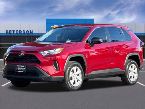 Used 2024 Toyota RAV4 LE AWD/4WD image 8