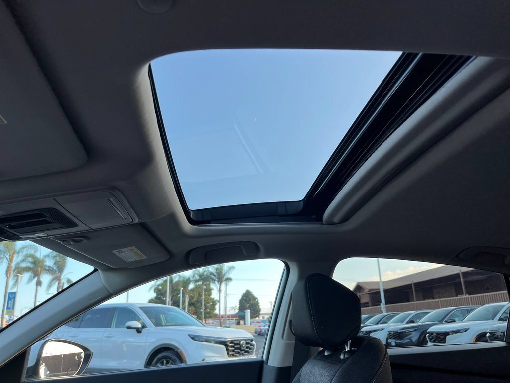 Used 2024 Honda Accord EX image 16
