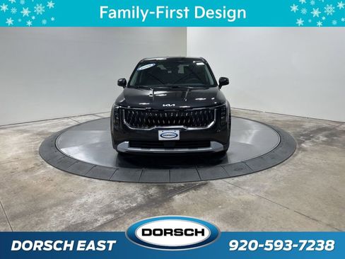 New 2026 Kia Carnival image 2