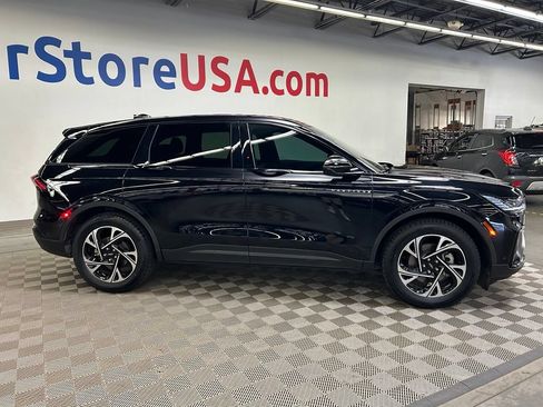 Used 2024 Lincoln Nautilus Premier w/ Jet Appearance Package AWD/4WD image 11