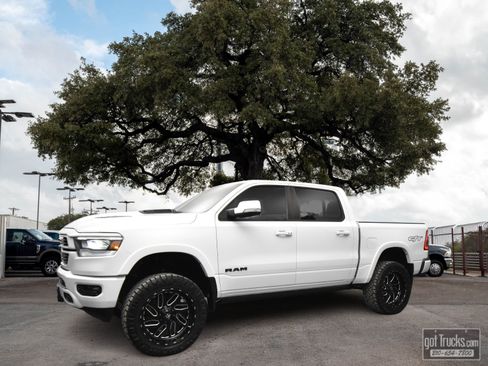 Used 2022 RAM 1500 Laramie w/ G/T Package image 1