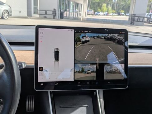Used 2018 Tesla Model 3 Long Range image 7