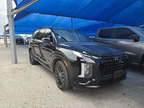 Used 2024 Hyundai Palisade Calligraphy AWD/4WD image 2