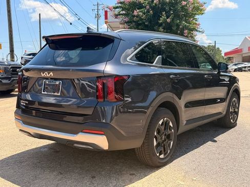 Certified 2026 Kia Sorento S FWD image 6