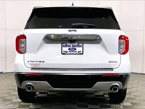 Used 2023 Ford Explorer Limited image 4