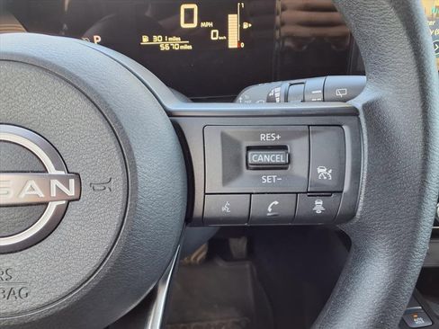 Used 2025 Nissan Kicks SV image 21