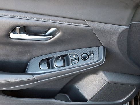 Used 2023 Nissan Sentra SV FWD image 10