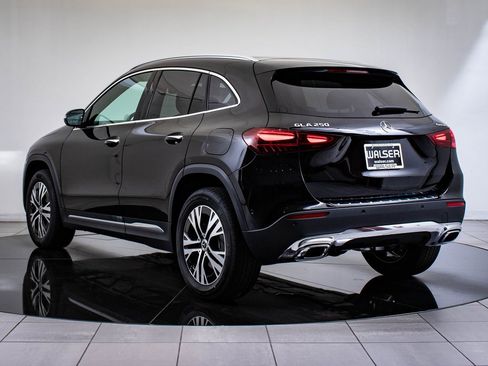 Certified 2025 Mercedes-Benz GLA 250 4MATIC image 6