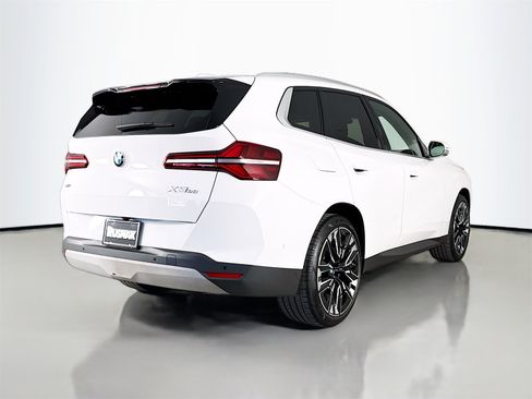 Used 2025 BMW X3 xDrive30i w/ Convenience Package image 7