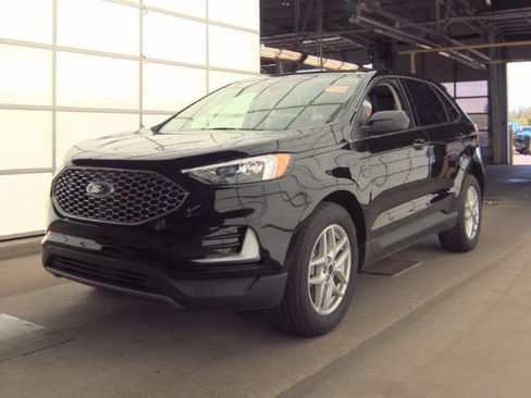 Used 2023 Ford Edge SEL AWD/4WD image 2