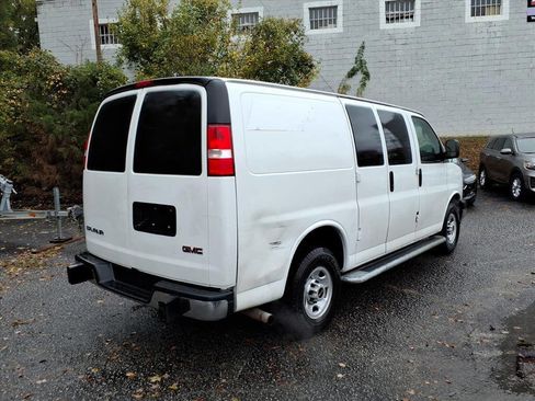 Used 2020 GMC Savana 2500 w/ Driver Convenience Package image 3