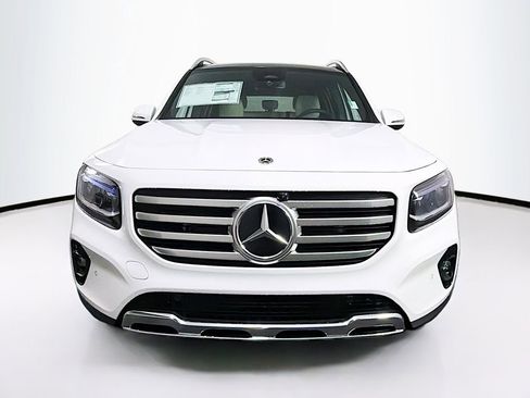 New 2026 Mercedes-Benz GLB 250 4MATIC image 2