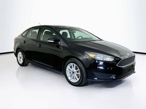 Used 2015 Ford Focus SE FWD image 23