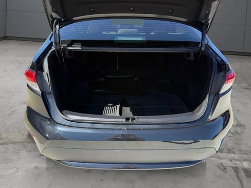 Used 2020 Toyota Corolla LE FWD image 10