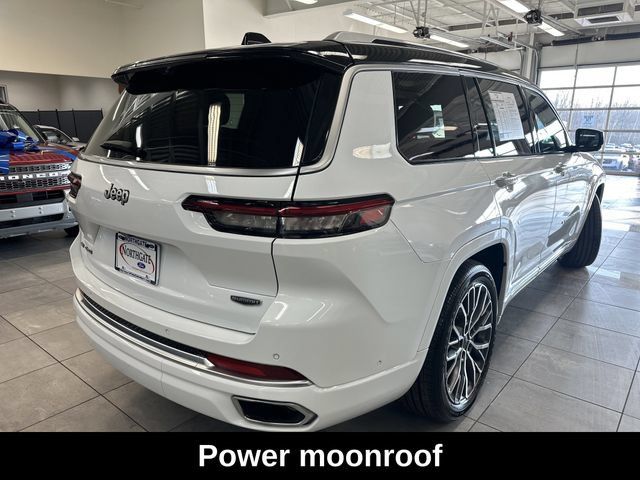 Used 2023 Jeep Grand Cherokee L Summit w/ Advanced Protech Group IV AWD/4WD image 14