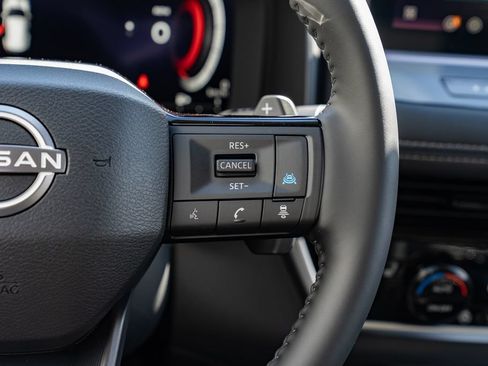 New 2026 Nissan Rogue Platinum AWD/4WD image 15