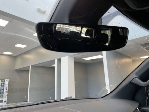 Used 2023 Jeep Wagoneer 4WD w/ Convenience Group I image 34