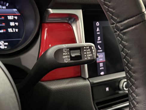 Certified 2024 Porsche Macan image 54