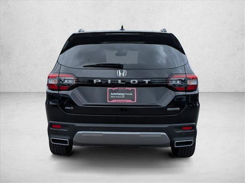 New 2026 Honda Pilot Touring image 8