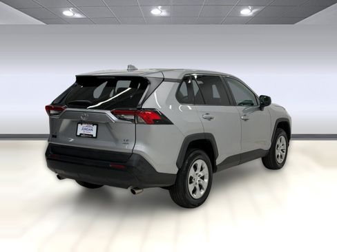 Used 2023 Toyota RAV4 LE AWD/4WD image 7
