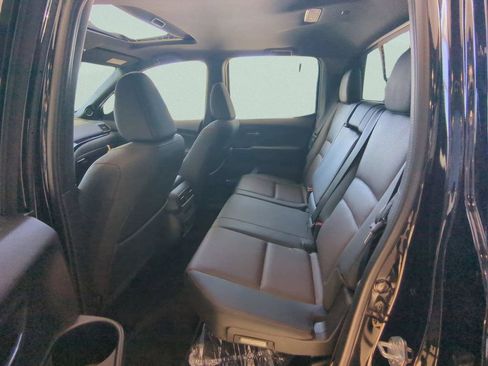New 2026 Honda Ridgeline Black Edition image 10