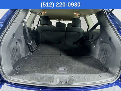 Used 2018 Nissan Pathfinder SV image 30