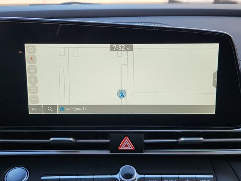 New 2026 Hyundai Elantra Limited FWD image 14