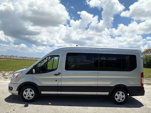 Used 2020 Ford Transit 350 XLT RWD image 3
