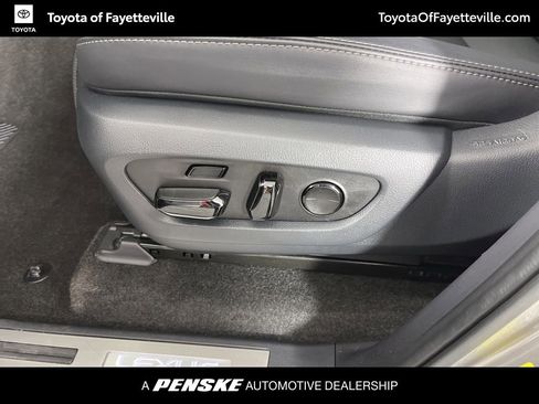 Used 2024 Lexus GX 550 w/ Cold Area Package image 24